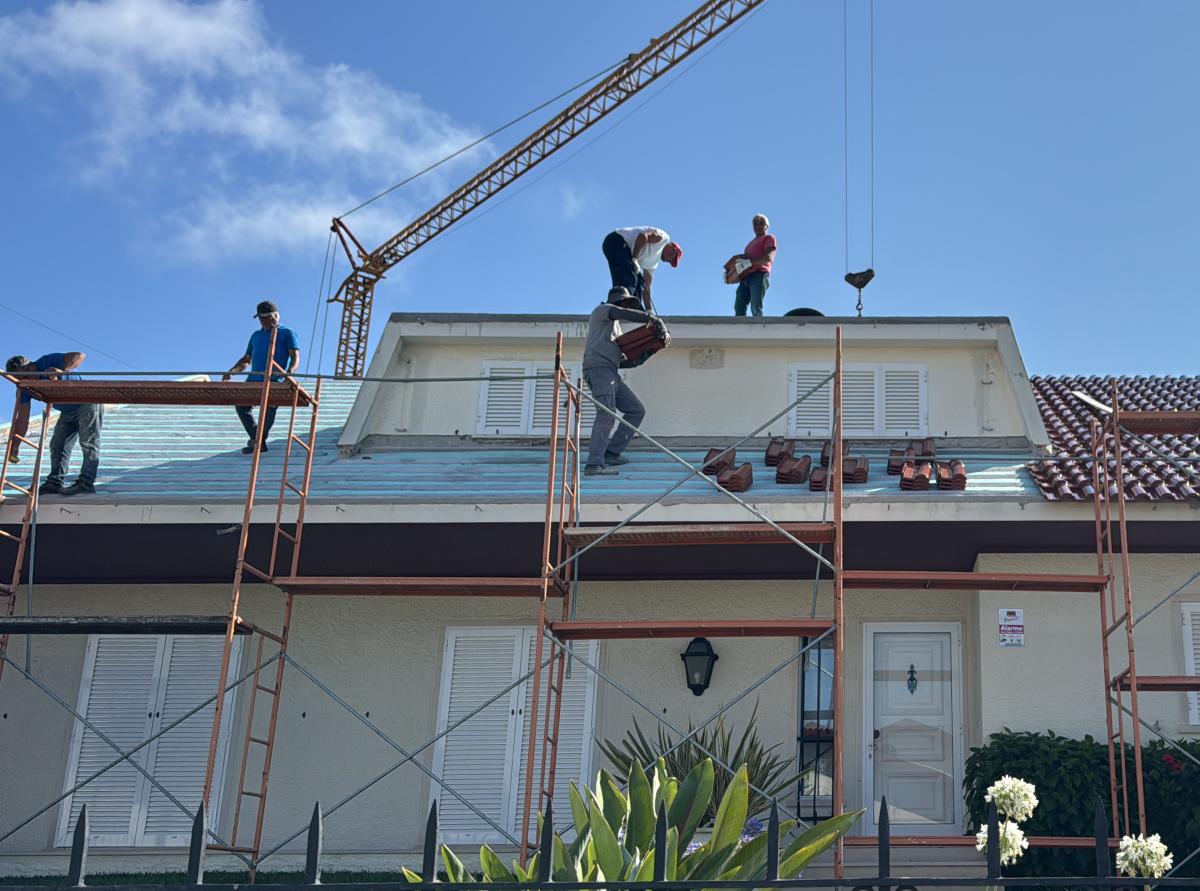 realbilitação de telhado aveiro enquadra construção